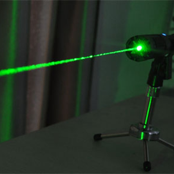 (image for) Laser Dazzler for Sale Self defense Light Weapon Green Beam Optical Military Gun - Click Image to Close